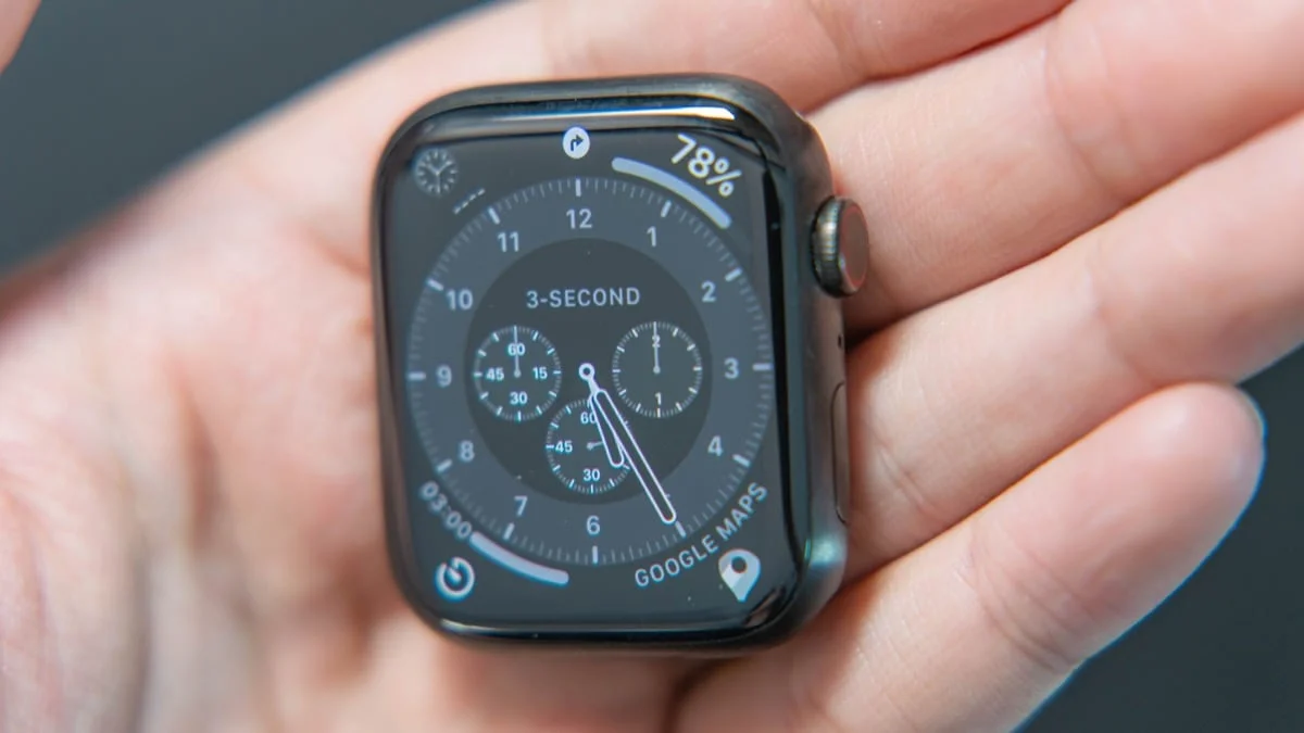 Apple Watch7チタニウムレビュー！アルミとチタンの見た目の違いも比較 